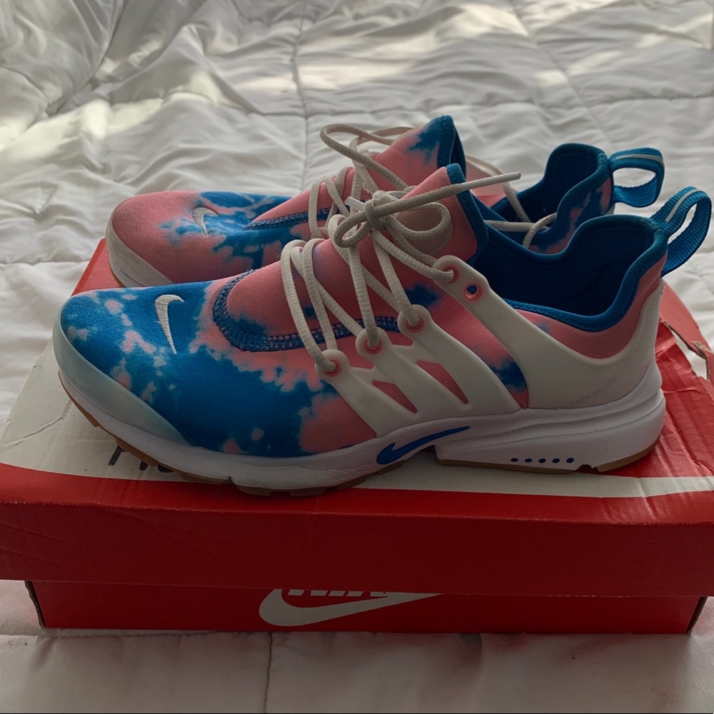 Tricolor Nike Prestos